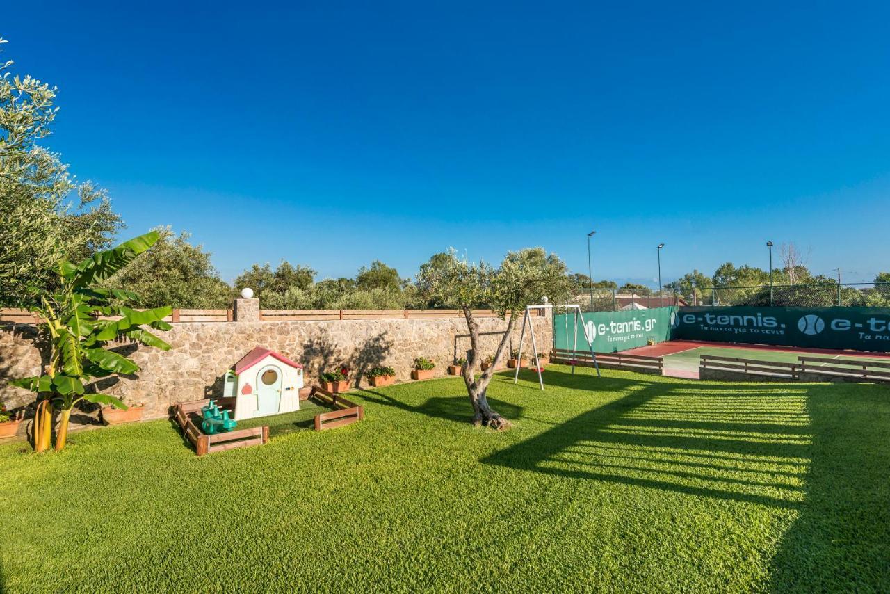 Villa Maxim With Private Pool & Tennis Court Halikounas Eksteriør billede