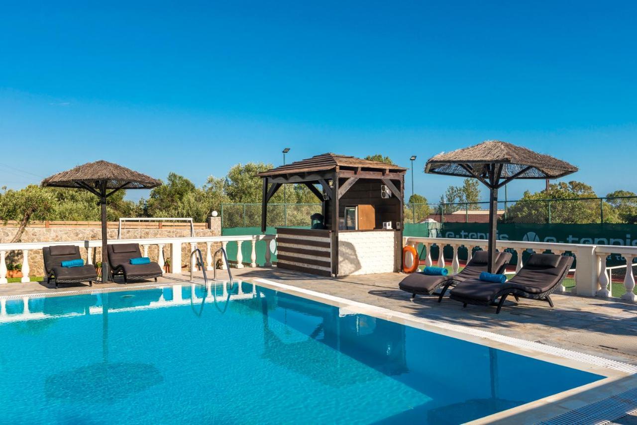 Villa Maxim With Private Pool & Tennis Court Halikounas Eksteriør billede